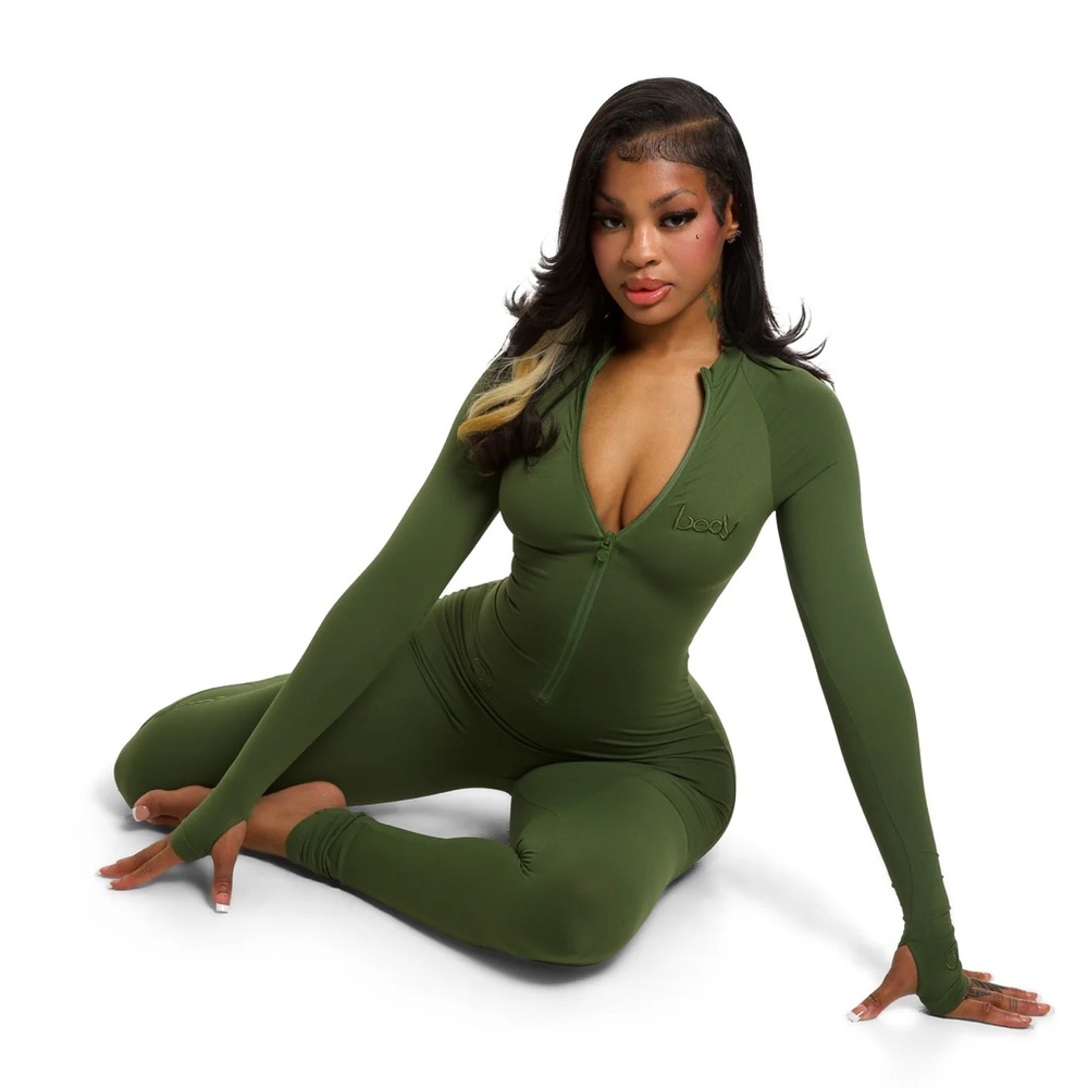 Body by Raven Tracy Basics Jumpsuit Classic Legging Size S - Light Olive